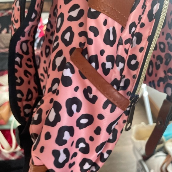 Leopard Print Pink Backpack - Picture 3 of 10